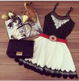 Mini Vestido Com Bordados